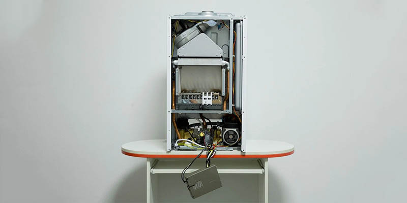 Из чего состоит настенный котел? Взгляд изнутри.